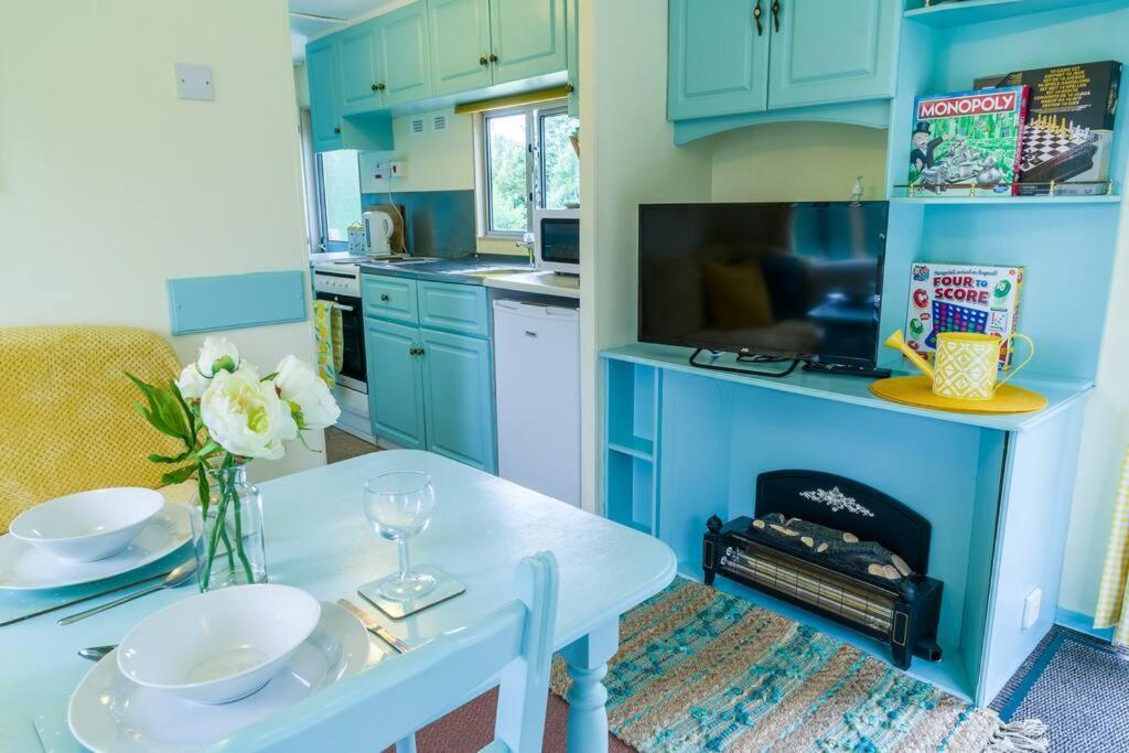 Wind In The Willows: Sleeps 4, Kitchen, Bathroom, Lounge, Wifi Napton on The Hill Εξωτερικό φωτογραφία