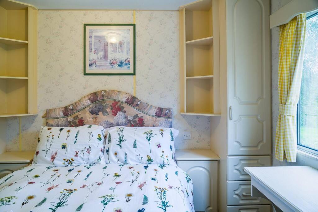 Wind In The Willows: Sleeps 4, Kitchen, Bathroom, Lounge, Wifi Napton on The Hill Εξωτερικό φωτογραφία